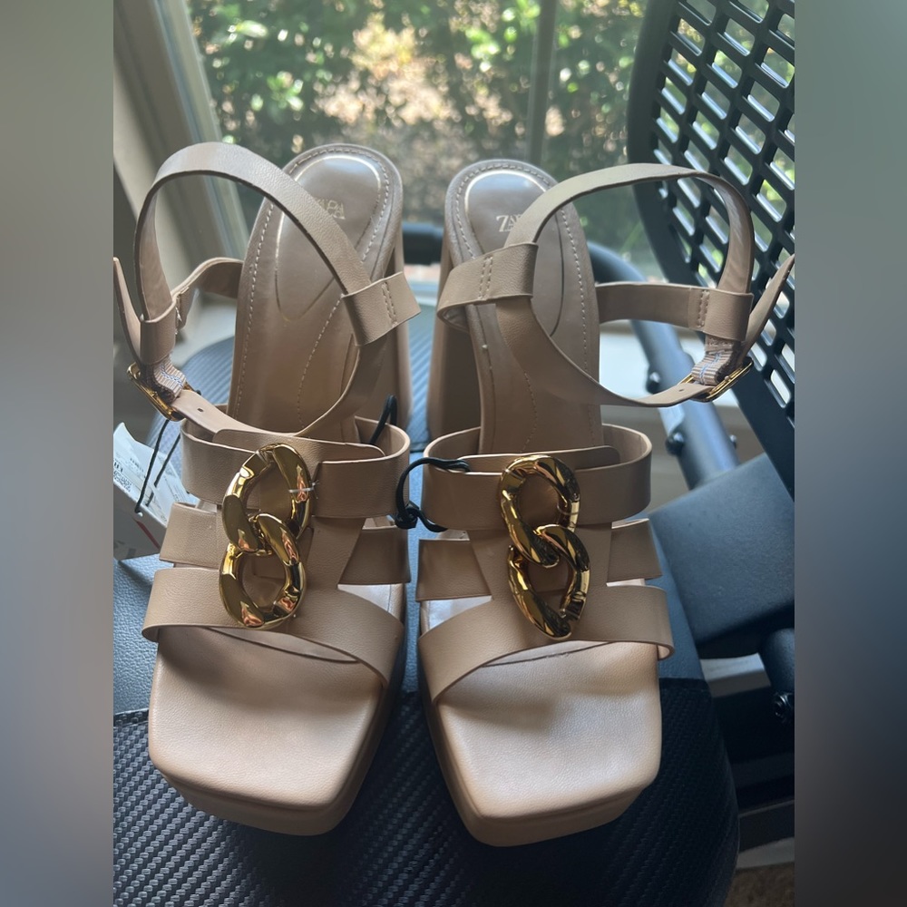 Brand new Zara STRAPPY CHUNKY PLATFORM HEELED SANDALS - Picture 12 of 12